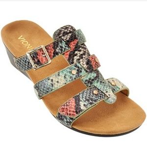 Vionic Orthotic Adjustable 3 Strap Wedge Sandals